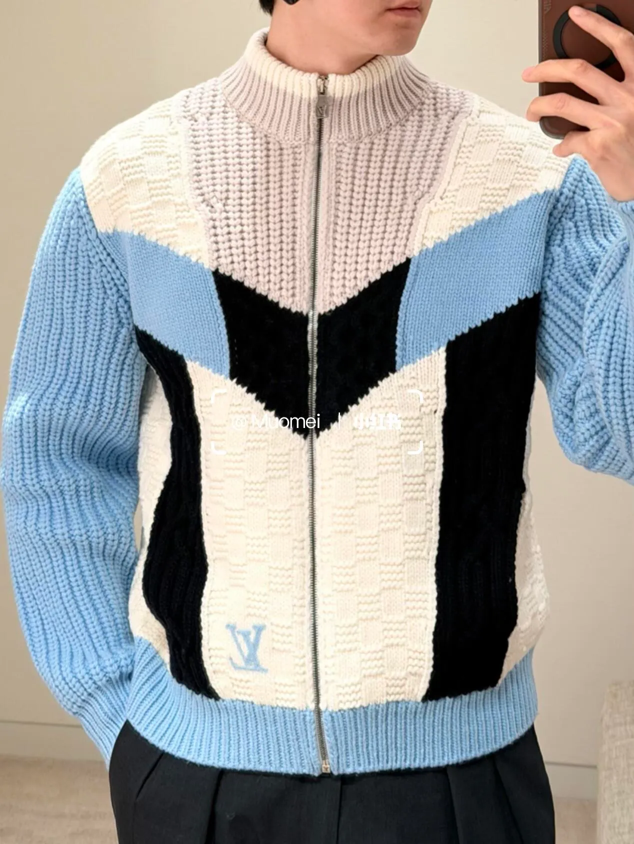 Louis Vuitton/Louis Vuitton embroidered logo contrast stitching knitted sweater jacket